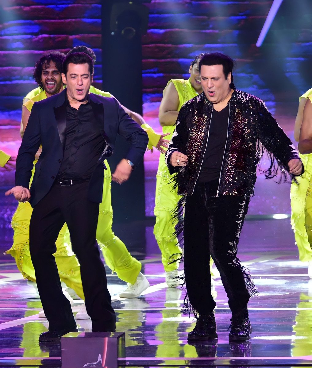 PARTNERS reunite ❤️ #SalmanKhan and #Govinda set the stage on fire with their performance at #Filmfare2023 !

#KisiKaBhaiKisiKiJaan #Tiger3