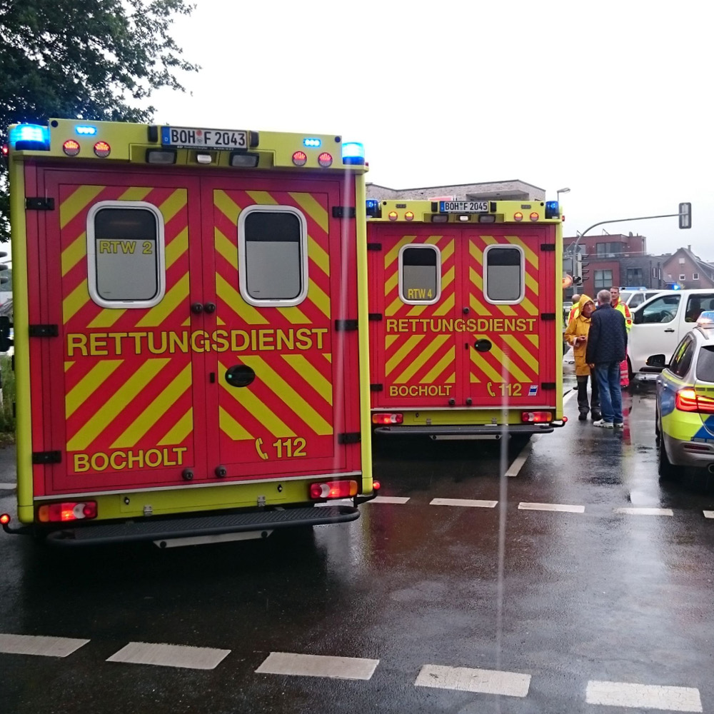 Rettungsdienst's tweet image. NRW-Feuerwehren fordern Notfall-KTW, Telenotärzte und Experimentierklausel

Mehr auf skverlag.de | #Rettungsdienst #Notfallsanitäter #Rettungssanitäter #Notarzt #Notärztin #Feuerwehr #NRW #Feuerwehrverband #NKTW #Telenotarzt #RettG

bit.ly/3Vbo840