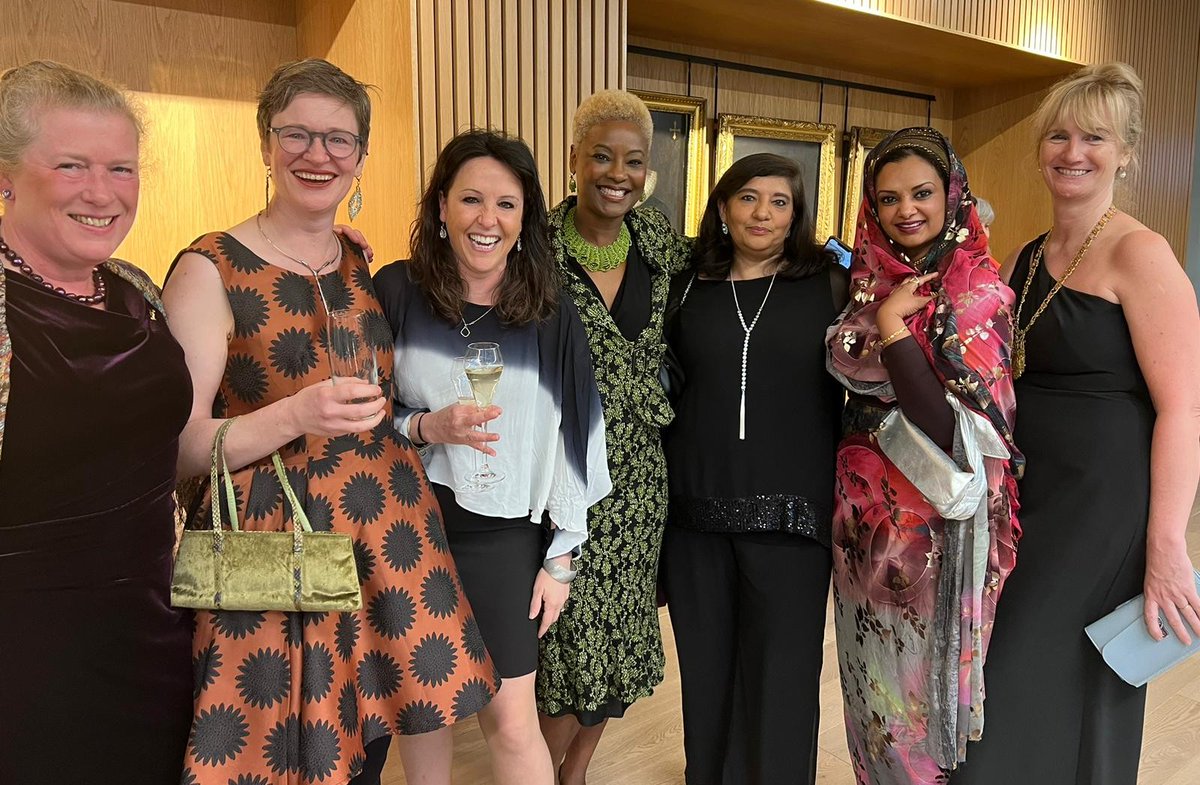 What an amazing group of #colleagues at the @RCSnews #Hunterian banquet #Compassionate, #Supportive, #Diversity and #Surgeons Makes a difference to #PatientCare #NHS @ASiTofficial @DrFBE @WomenSurgeonsUK @WomenSurgeons @IWFUKwomen @SurgeryWomen