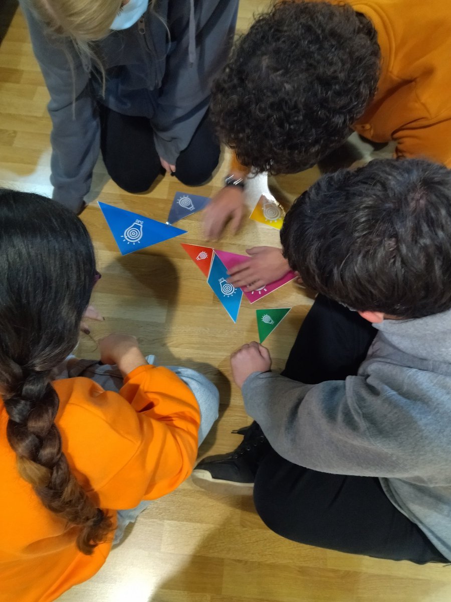 la_eje's tweet photo. ✨¿Conoces nuestra #Olimpiada Emprendedora? Es una actividad lúdica y educativa que fomenta la #creatividad y el trabajo en equipo, poniendo a prueba las #habilidades y las #competencias emprendedoras. ¿Te animas?
https://t.co/J1BX5ycUwk
#Felizviernes #juventud #softskills https://t.co/DSydBvdkUO