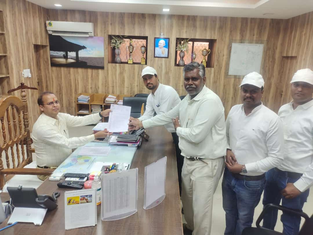 shantiswaroopj's tweet photo. IA की माँग - GRADE PAY 3600

#IADemands3600GP

IA के काम ने बनाया राजस्थान को डिजिटल इसलिये....IA की माँग है - ग्रेड पे 3600...! https://t.co/A5C3RTQcrM