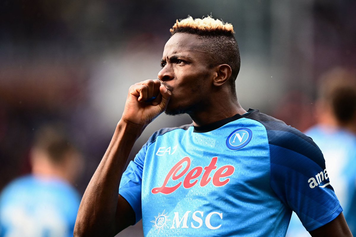 FabrizioRomano's tweet photo. Victor Osimhen’s camp denies any deal agreed on personal terms with Bayern, PSG or any club: “Fake news. It’s early to discuss about a transfer”, told Mundo Deportivo. ⛔️🇳🇬 #transfers

Napoli have not even fixed a price tag for Osimhen yet. https://t.co/jteBYB2Brx