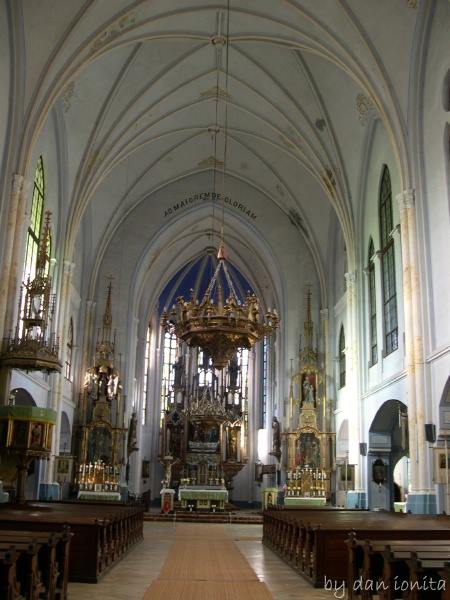 MihailNikoloff's tweet photo. The Bulgarian Roman Catholic church of Vinga, Arad County (Western Romania). 🇷🇴 / Българската римокатолическа църква във Винга, област Арад (Западна Румъния). 🇧🇬 #Vinga #Romania #Wallachia #Arad #Banat #Bulgarians #Bulgarii #Catholic https://t.co/U1wsRh0PAR