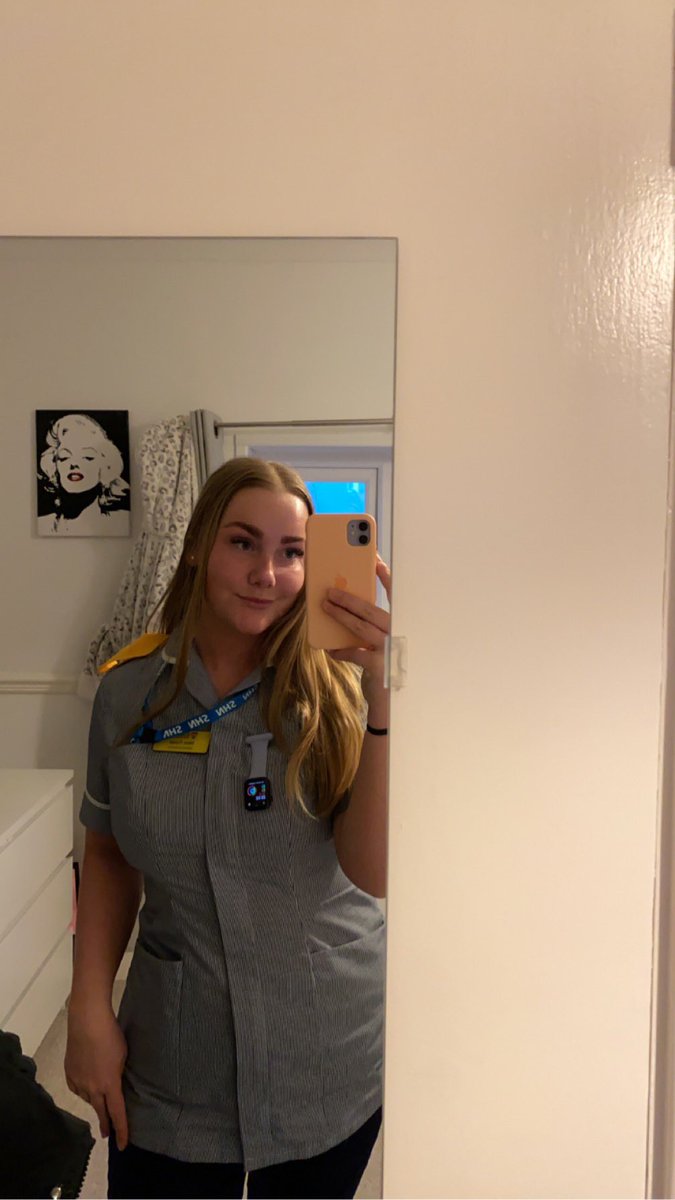 first week completed on the trauma unit 🦴@RCHTWeCare I am loving this placement sooo much and have learnt so much already! It’s fab to be on placement with some other lovely students too! Now for some #NRS501 revision. 1 week to go😳🧪#PUNC21 #puncplacement