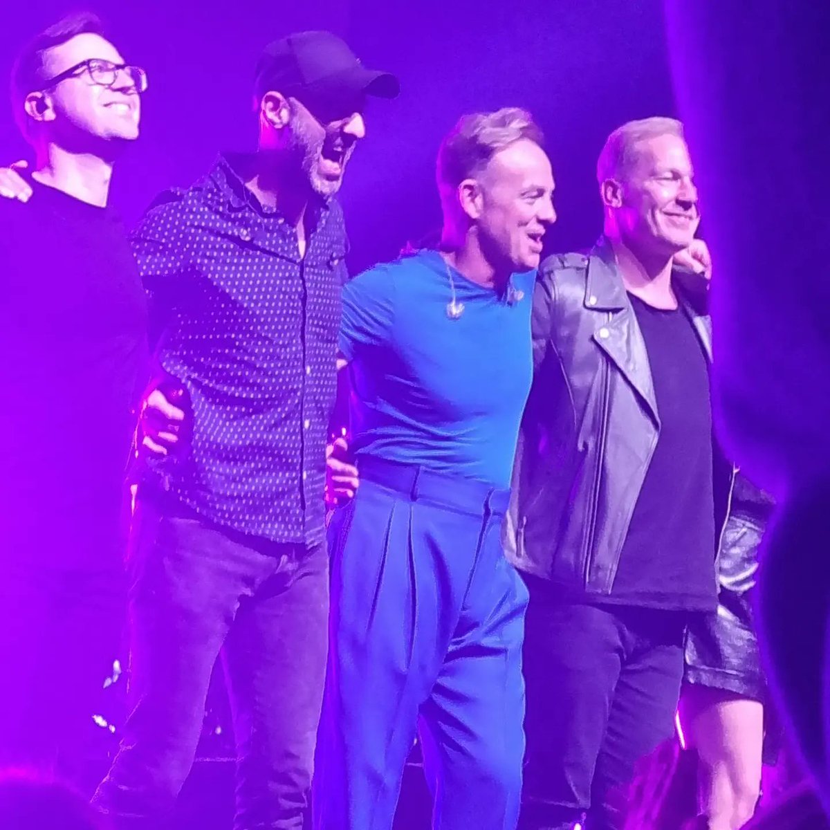 gemlondon's tweet photo. @JDonOfficial was brilliant last night @indigoatTheO2. So lovely to catch up with so many Jason friends! https://t.co/xiu81Muvvs