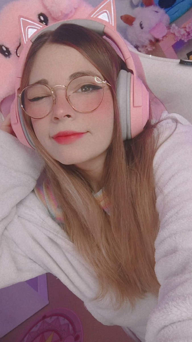 ArisuPunPun's tweet photo. Ya en directo~ 🩷 
Sorry por la espera hoy 🙏 Pero más vale tarde que nunca! 🌷🥰

✨💜 ttv/arisupunpun 💜✨ https://t.co/qUWXMJ6KZN