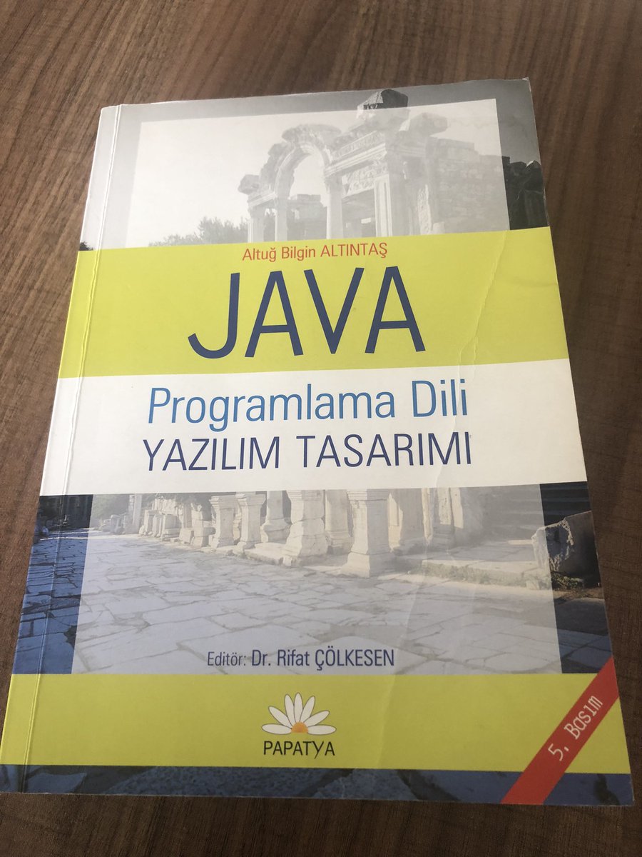 Elimde fazla olan bu kitabı ihtiyacı olan bir kişiye hediye etmek istiyorum. Altuğ hocanın yazdığı Java Programlama Dili Yazılım Tasarımı kitabını bu tweeti RT eden bir kişiye hediye edeceğim. 30 Nisan son gün.