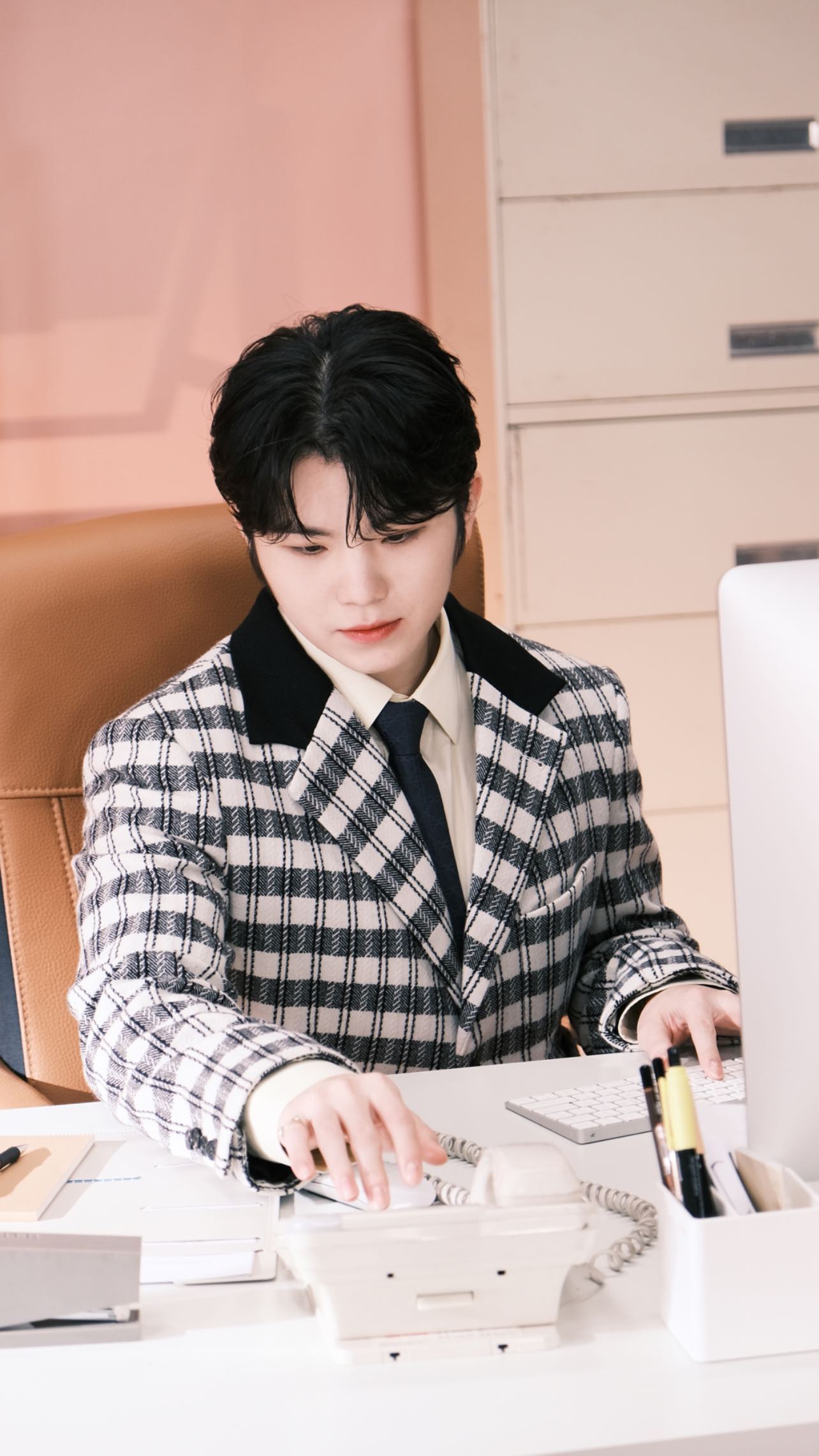 FuyYBvNagAEF9Oe?format=jpg&name=4096x409