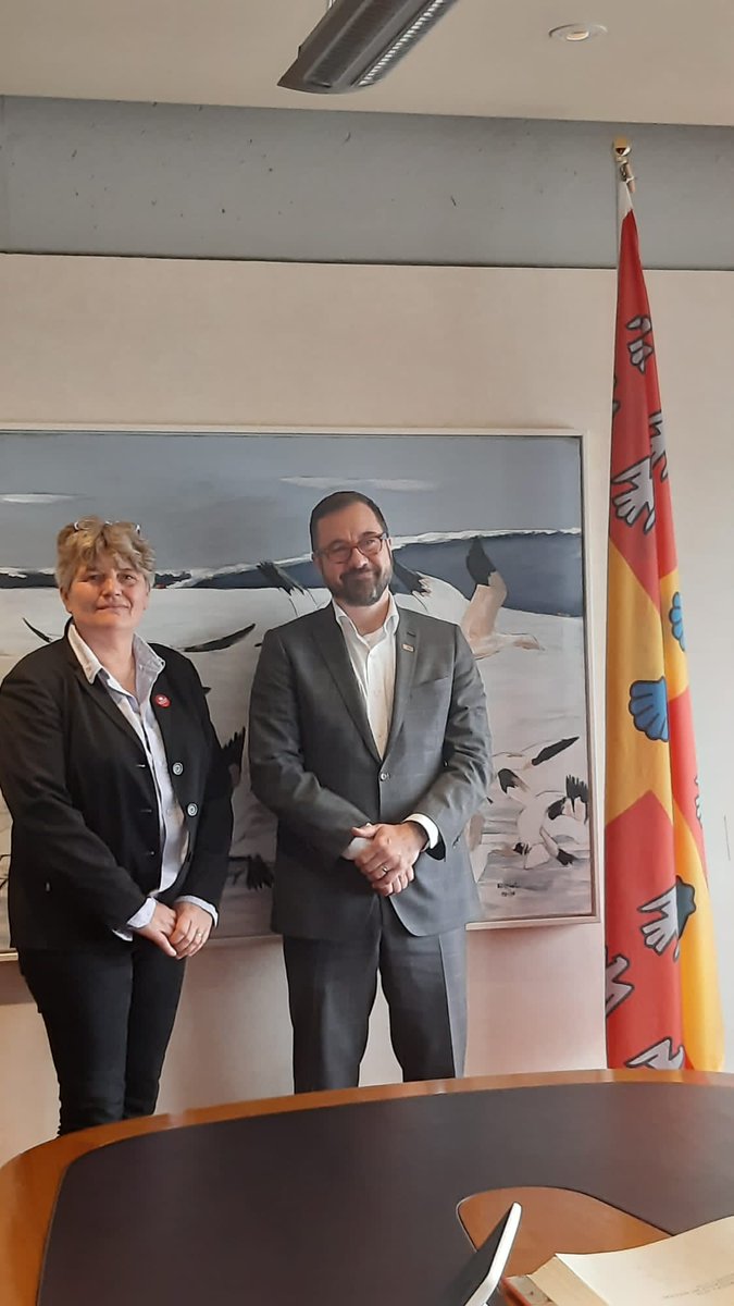 virginie_laval's tweet photo. @UnivPoitiers oeuvre en faveur d'une #Éducation de qualité.
Avec @universitelaval nous renforçons les partenariats entre 🇨🇵&🇨🇦 pour les innovations pédagogiques. Nous travaillons ensemble dans le cadre du programme #DemUP pour l'élaboration de démonstrateurs numériques ! https://t.co/mRZoZK1nyk