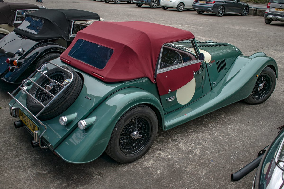 If you’d like to see a car park full of #classiccars - you’re in luck this weekend! #Carmeets this evening and #BankHoliday Monday plus big car clubs joining us over the weekend. 

Find out more and book your tickets here: greatbritishcarjourney.com/events-calenda…
