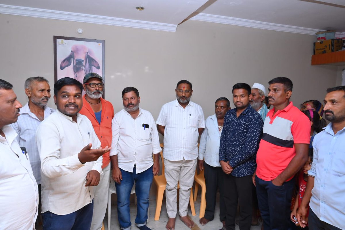 uttam_patil1's tweet image. शेंदूर येथील वार्ड क्रमांक एक मधील अनेक भाजप व काँग्रेस कार्यकर्त्यांनी राष्ट्रवादी काँग्रेस पार्टीत अधिकृत प्रवेश केले. त्यासर्वांचे मनःपूर्वक स्वागत. मी युवकांच्या या विश्वासाला कधीही तडा जाऊ देणार नाही.
#ncp  #nipani #uttampatilnipani 
 #karnataka #karnatakaelections2023