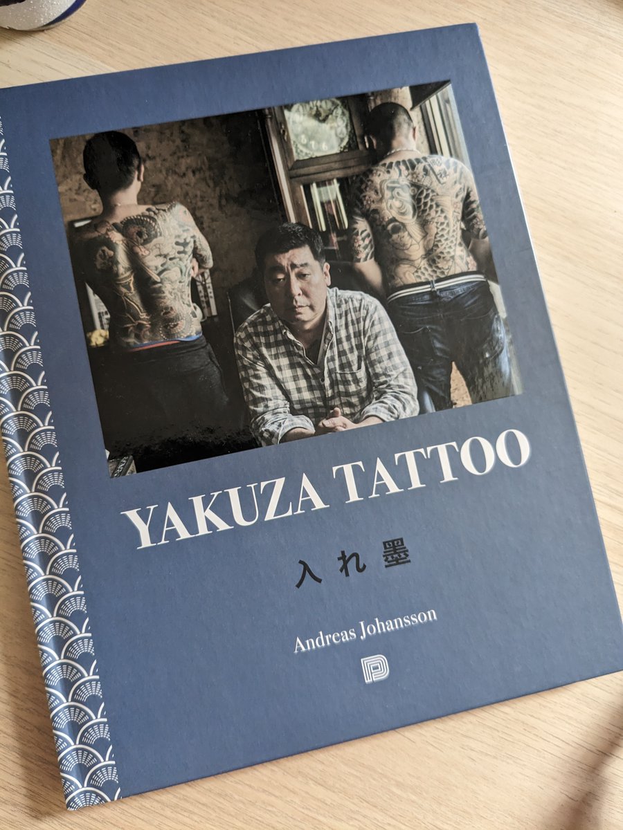 This week's book recommendation in the Incidental Mythology newsletter is Yakuza Tattoo by Andreas Johansson.

Check out the full review here: tremendous-motivator-211.ck.page/posts/cosplay-…