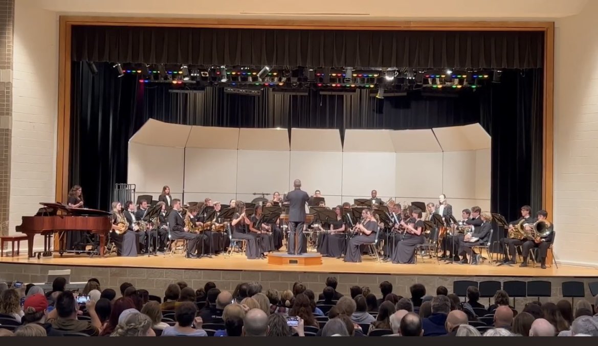 creekviewhsband's tweet photo. Fun concert!! #springconcert2023
@CVHSGrizzlies https://t.co/lGRcMmdbxc