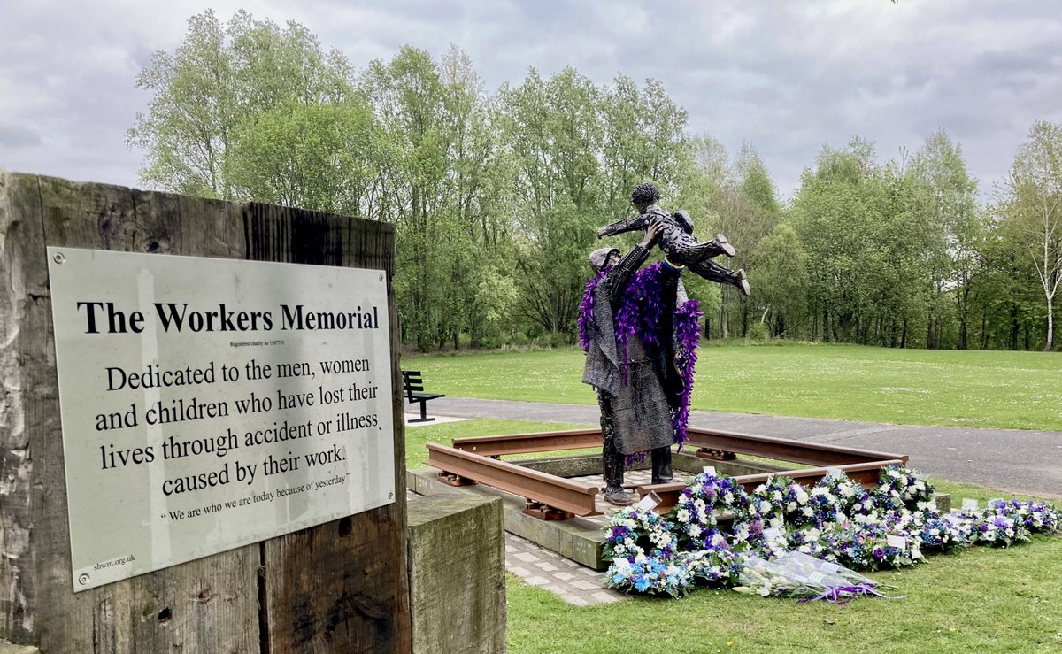 Today is International Workers Memorial Day. There will be a special service at @MemorialWorkers in Vera Page Park #StHelens at 11am and I’d like to thank the organisers for their efforts. 

We remember the dead, and fight for the living ✊🟣 #IWMD23