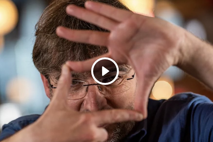 El entrevistador entrevistado. 

Buenísima entrevista de <a href="/tommy_campos/">Tomás Campos</a> y <a href="/RoloEM/">Rolo</a> a <a href="/jordievole/">Jordi Évole</a> en <a href="/marca/">MARCA</a> 

Youtube
youtu.be/8ud6gCYQNVI

Marca
marca.com/futbol/2023/04…