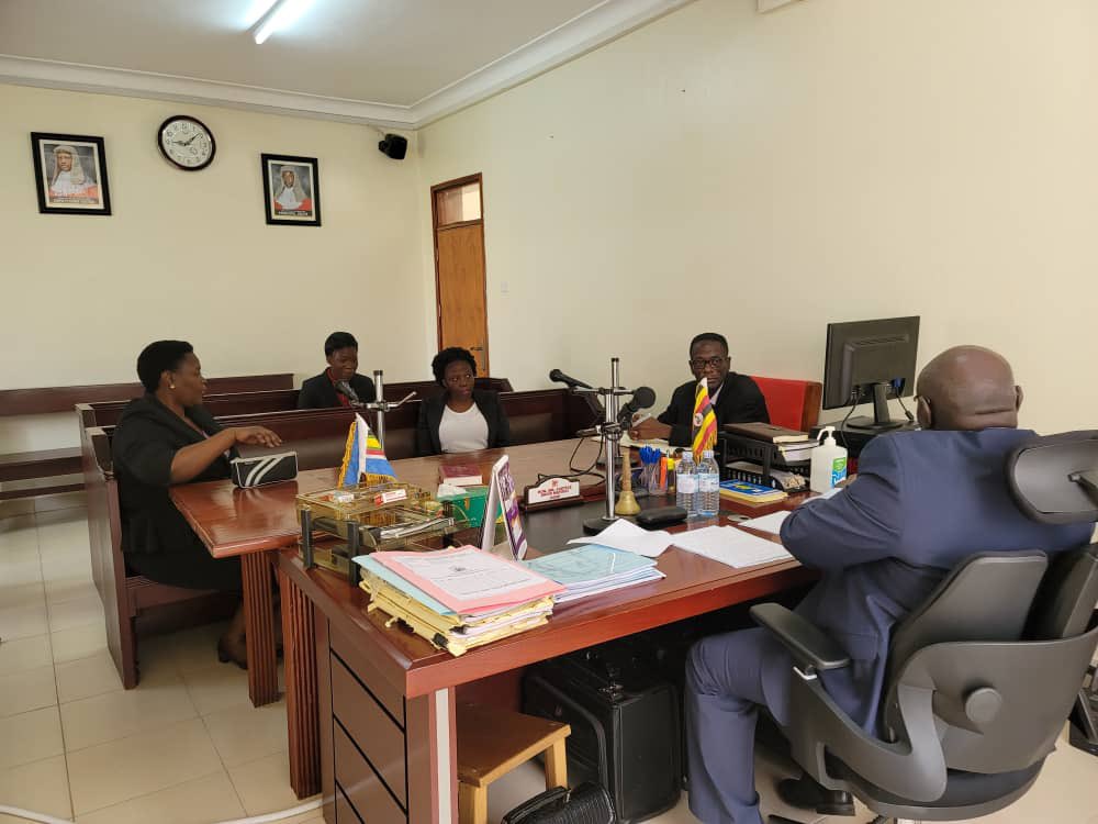 Happening Now: The Chief Inspector, Justice Stephen Musota, is at Mukono High for his first visit and inspection in the High Court.He was welcomed  by the Head of the Circuit, Justice David Matovu and Justice Christine Kaahwa.