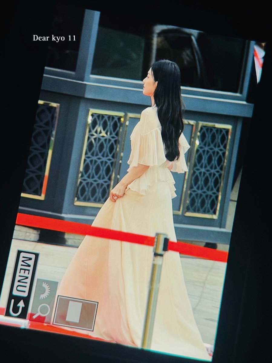 이따봐아 공주🫶🏻
#송혜교 #SongHyeKyo 
#백상예술대상 #BaeksangArtsAwards