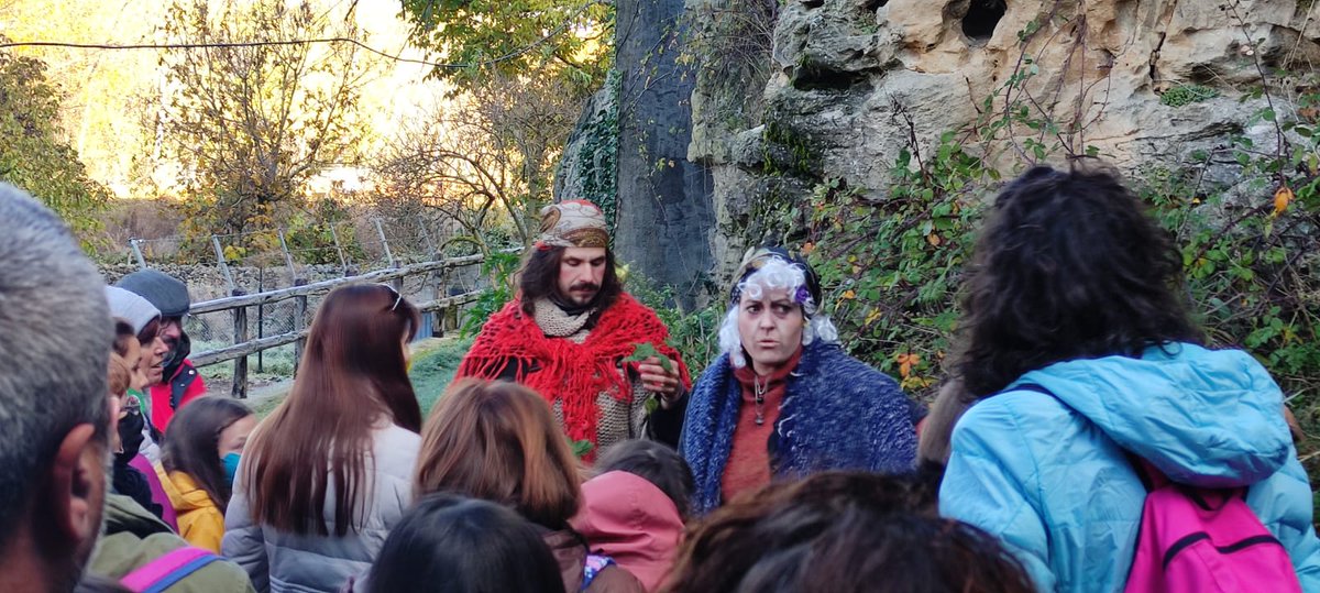 Queréis conocer, aprender, y disfrutar de lo que nos cuenten las Brujas de la cueva de las grajas?
Pues apuntaros.
674 146 726