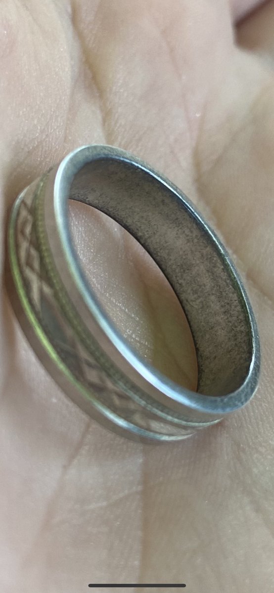 TheTommyCannon's tweet photo. So so disappointed in @hsamueljeweller - my sons wedding ring making his finger green after literally a few hours and the inside of the ring all tarnished! So upsetting for my newly married son!! https://t.co/K0DdtHcmDZ