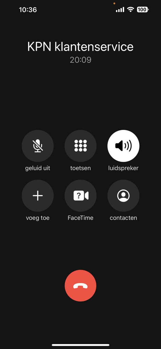 RonLance's tweet photo. @KPN na 20 minuten in de wachtrij hangen heb ik de handdoek in de ring gegooid. Even bellen voor mijn bejaarde vader…@KPN slechte service, kan echt niet! https://t.co/nDVKqGmrq8