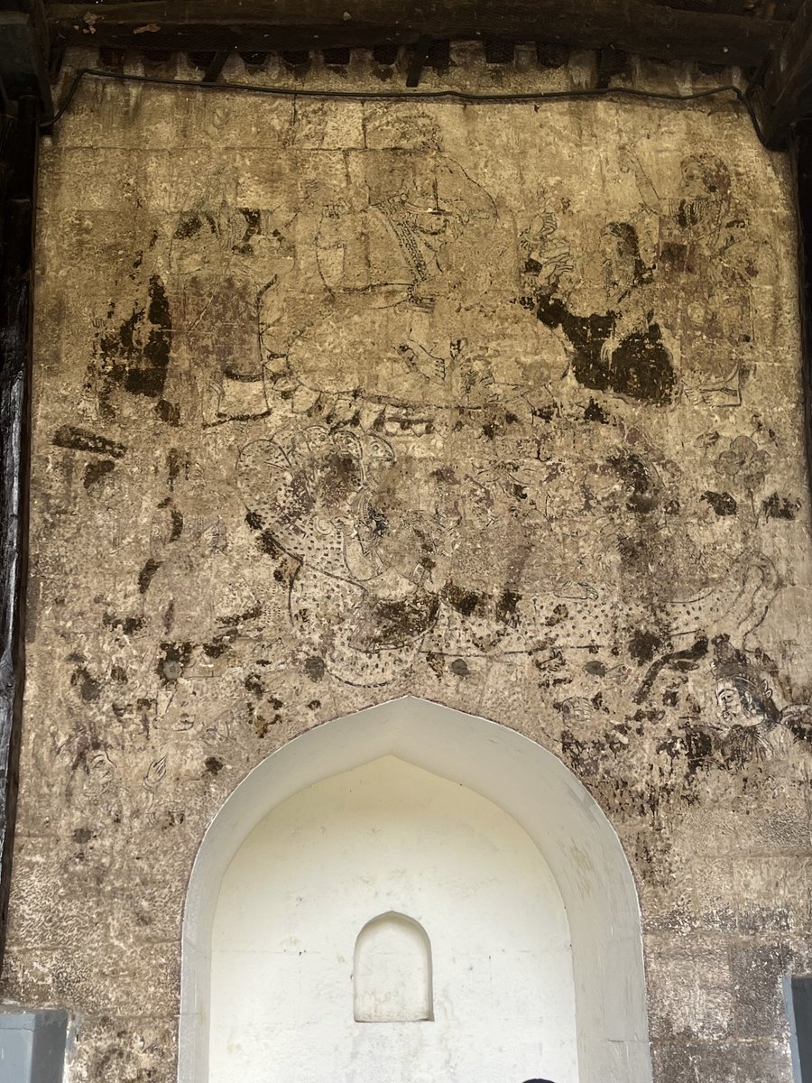 MulaMutha's tweet photo. Patiently Shaniwar wada awaits the conservation of its rapidly disappearing 18thC wall paintings ⁦@AmitShah⁩ ⁦@MinOfCultureGoI⁩ 

The ASI of Delhi hasnt the inclination. https://t.co/2qzbPrJur4