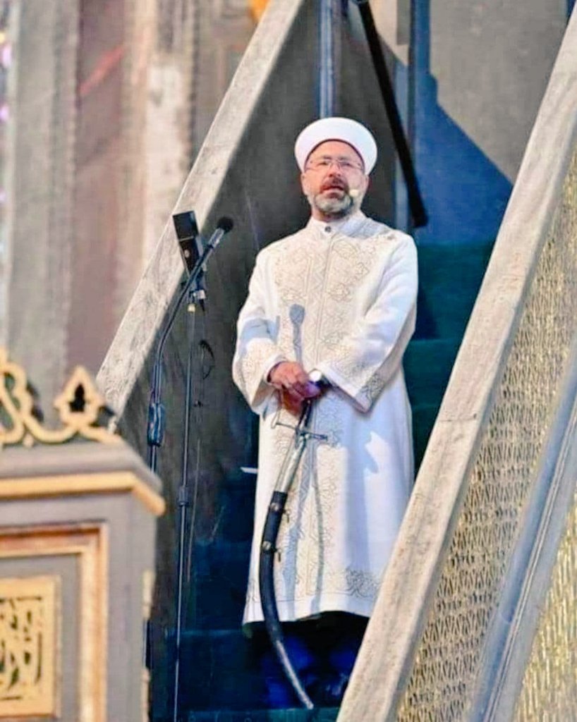 14 Mayıs'ta seçim, Ayasofya-i Kebîr Câmi-i Şerîfi'nde bale yapanlarla, hutbe okuyanların arasında geçecek❗️ #HayırlıCumalar

ADAM KAZANACAK
Cumhurbaşkanı Erdoğan
SEÇTİK YİNE SEÇECEĞİZ
Başkan Recep Tayyip Erdoğan