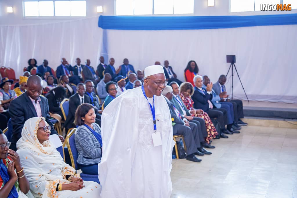 BurundiRotary's tweet photo. La #41è_CDD_9150 a été rehaussée par la #présence de plusieurs #Rotariens dont le Premier #ministre du #Tchad DGE Saleh KEBZABO et son épouse, du Représentant du #Maire de la ville Mr Charles BAHIZI et du Représentant du @Rotary Dinesh GAJEELEE et son épouse. https://t.co/KUc6V9f3uu