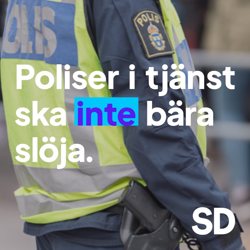 sdriks's tweet photo. Poliser i tjänst ska inte bära slöja. Det borde vara en självklarhet att all myndighetsutövning ska vara neutral och att uniformerna därför ska vara helt fria från såväl religiösa som politiska markörer. https://t.co/biQaAZ8rZP