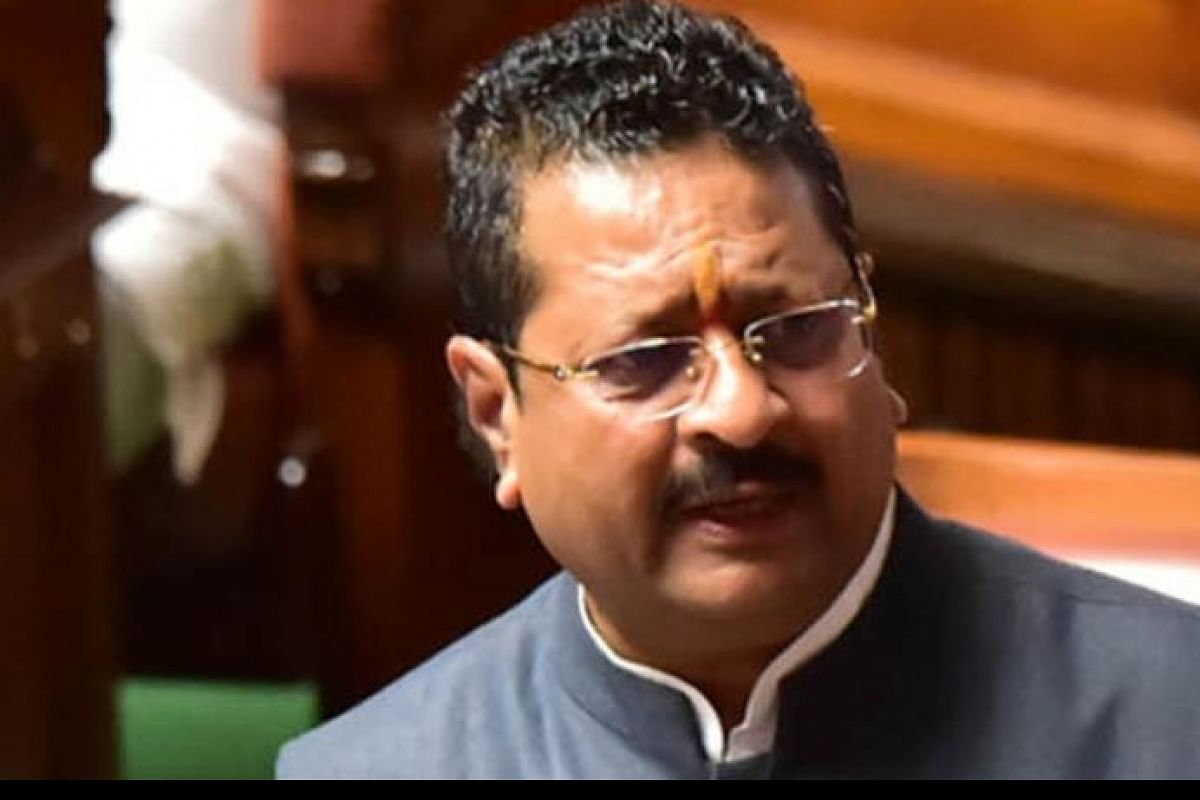 Anjan94150697's tweet photo. KARNATAKA BREAKING:

#BJPLooseBalls: BJP MLA Basanagouda Yatnal Calls Congress MP Sonia Gandhi a Poisonous Women.!

When you don't respect a women; then you don't deserve to stay in a public life.!

SHAMELESS BIGOTS.!

#KarnatakaElection2023
#KarnatakaKurukshetra2023 https://t.co/QgXd9Z29Dq