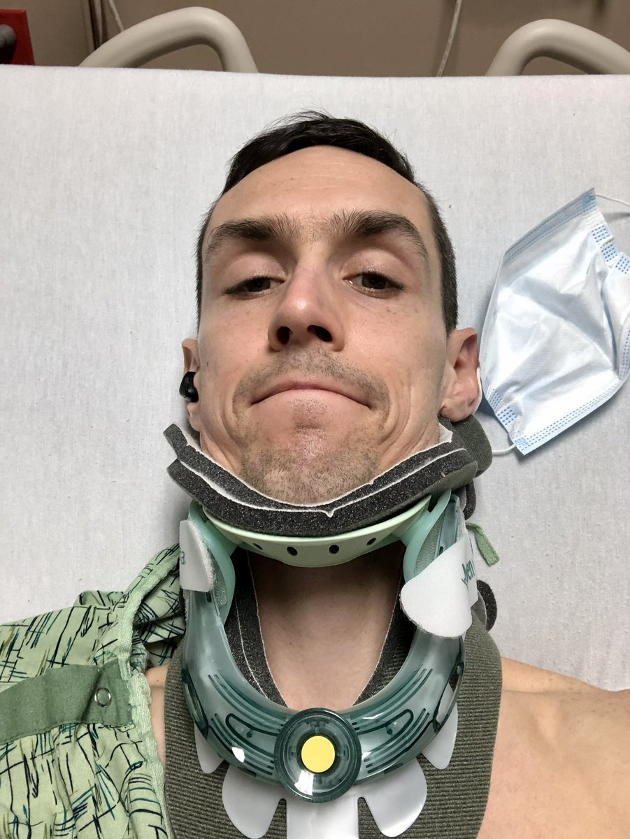 Well that was an interesting 4 months…From a C5 fracture to a 3:15 (barely!) in my first marathon. Let’s not do that again!
#hamburgmarathon 
#fckSUVs