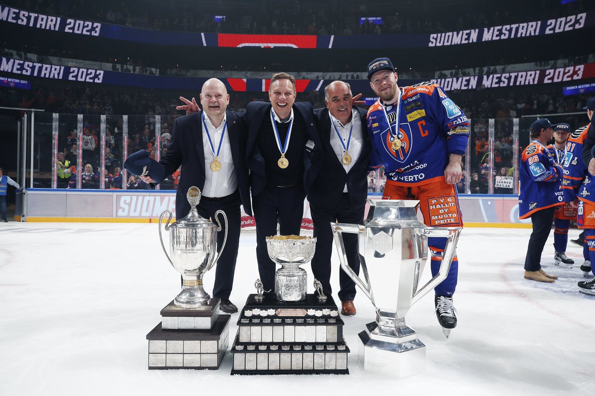 Upean kauden upea päätös! 

Kiitos loistavalle joukkueelle, organisaatiolle ja koko Tappara-yhteisölle. Upeaa, että saatiin ehjä kausi ja yhteensä 87 pelattua ottelua Liigassa ja CHL:ssä. Kiitos myös kilpakumppaneille ja jääkiekko-yhteisölle. 
#Tappara #Liiga