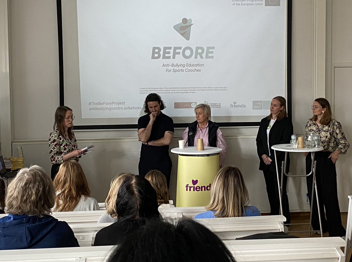 pazprendes's tweet photo. Talking about #bullying in #sport with experts in #TheBeforeProject #erasmusplus  @UMU @internacionalUM https://t.co/1AauXLX09S