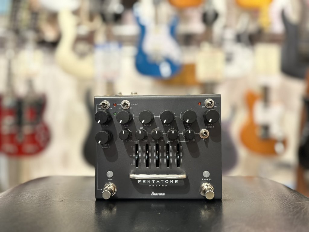 KEY_Osaka's tweet photo. 📢PENTATONE再入荷📢
ディストーション、プリアンプ、パラメトリックEQ、ノイズ・ゲートを一台で全部搭載するIbanez PENTATONEが再入荷!!
興味ある方ぜひ店頭で試してみてください!!
#Ibanez #PENTATONE #distortion #Preamp #EQ #NoiseGate https://t.co/TcSsgHkTfu