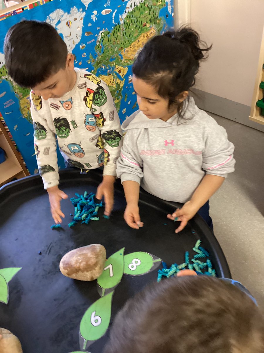Elmridge Nursery (@elmridgeschn) on Twitter photo Today in nursery we have explored a 5 little speckled frog inspired tuff tray. We loved singing and counting down from 5 in circle time this morning too. <a href="/ElmridgeSch/">Elmridge Primary</a> #eyfs #frog #earlymaths Today in nursery we have explored a 5 little speckled frog inspired tuff tray. We loved singing and counting down from 5 in circle time this morning too. <a href="/ElmridgeSch/">Elmridge Primary</a> #eyfs #frog #earlymaths