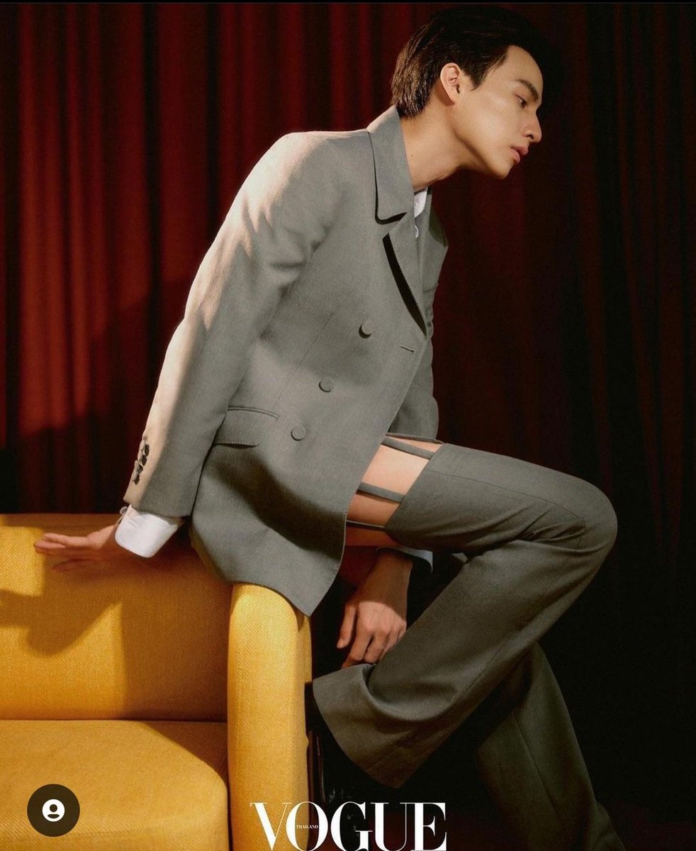 luckcatalyst's tweet image. (don't) break the chain 2023 ver.
- lockscreen/wallpaper
- last song
- 7th saved pic
- 7 moots: @__nuggets00 @chickensteaaak @fideliklay @BarDaOffcialAU @gegefanacct @MialieTudilla @Kittieyhel008