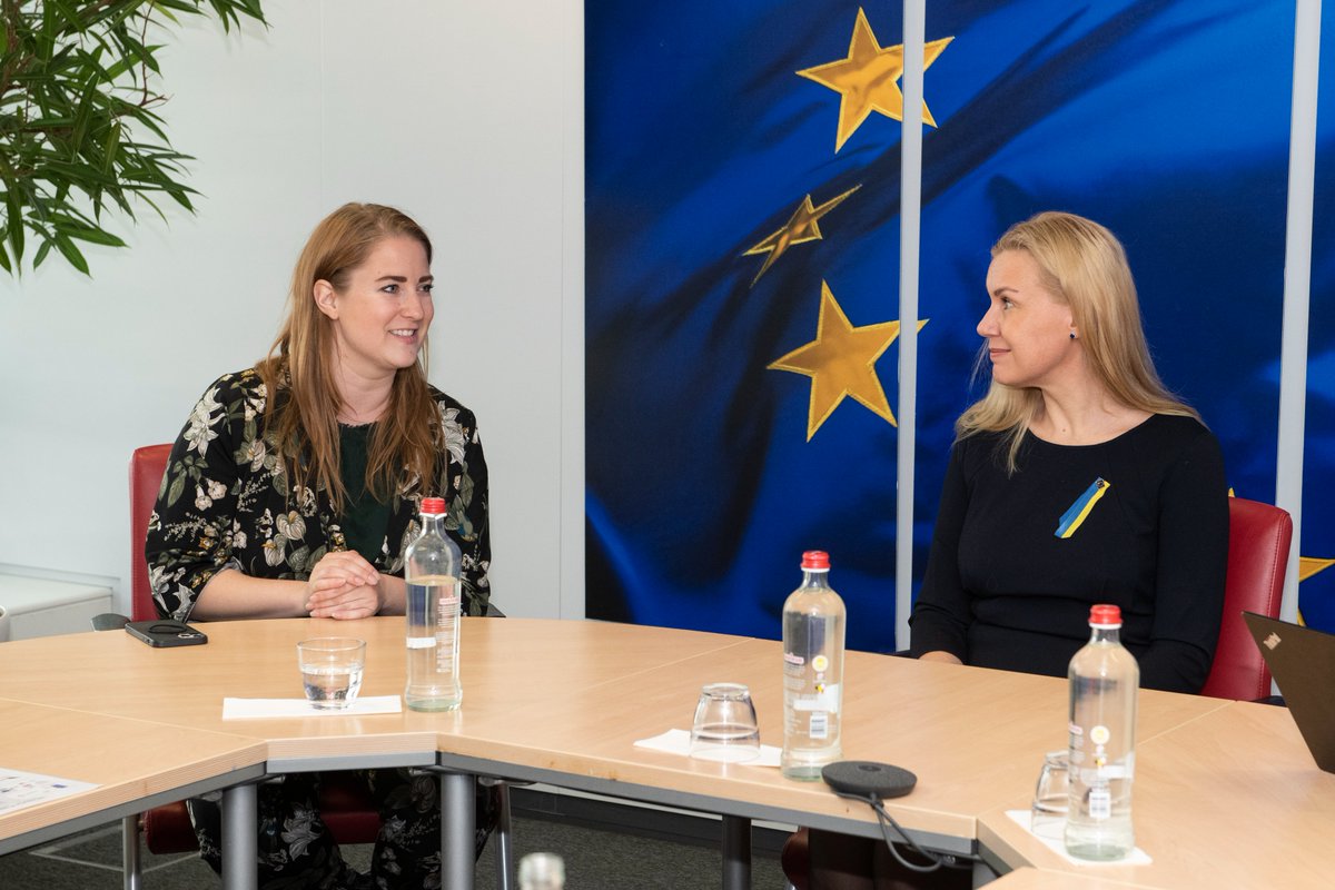 KadriSimson's tweet photo. Wonderful exchange of views w/ Swedish “Power Women”, an association that works to advance equality in the energy sector. We discussed ongoing energy issues.

Happy to get your take on topics like #hydrogen, future of #nuclear &amp; #EMD.

Thank you, @emmawiesner, for setting it up! https://t.co/0IQwAfW1fW
