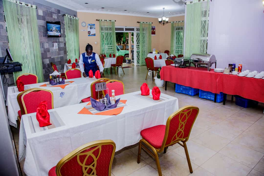 Virginworlds's tweet photo. When it comes to Elegance and Comfortability of an hotel, we take lead in the mighty city of Gulu. 😍😍😍

📍Reach us: Call ☎ +256 393 241 303
📩 Email: reservations@virginsuites.co.ug
🌍 Website: https://t.co/mT9Yf2u9Oi 
🏘 Find us at Lasto Oketch Road Plot 8A, Senior Quarters https://t.co/H56spwy1GH