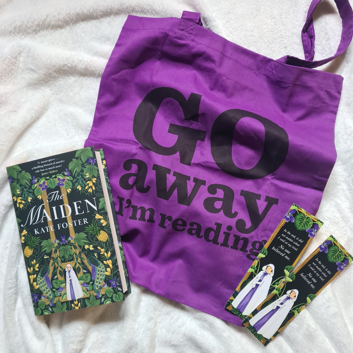 I'm celebrating the publication of #TheMaiden with a giveaway!

Follow, RT & comment with #TheMaiden to be in with a chance of winning a signed copy of the book, this tote bag, bookmarks and I'll throw in some chocolate too 😊

Closes May 7th at 5pm. UK only please. Good luck 🍀