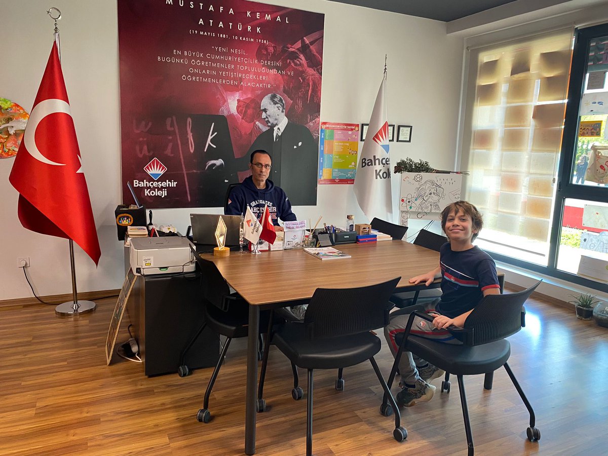 Eylül 2022’de 8. sınıflarla başlayan, Kampüste Yaşam Bireysel Görüşmeleri 7. ve 6.sınıflarda da tamamlamdı.
Bugün 5.sınıflarda randevulu görüşmelerimize Kaan Karan Mutlu ile devam ettik.
✅Planlı Ders Çalışma
✅Zaman Yönetimi
✅Akademik Hedefler
✅Gelecek Planlaması