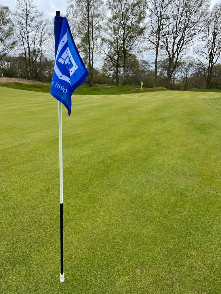 New magnetic map sign which allows the club to close zones when required, is a nice little touch to compliment their new short game facility. Working with our sister company @tacit_golf has allowed us to fully dress this area with the highest quality products. #designforgolf