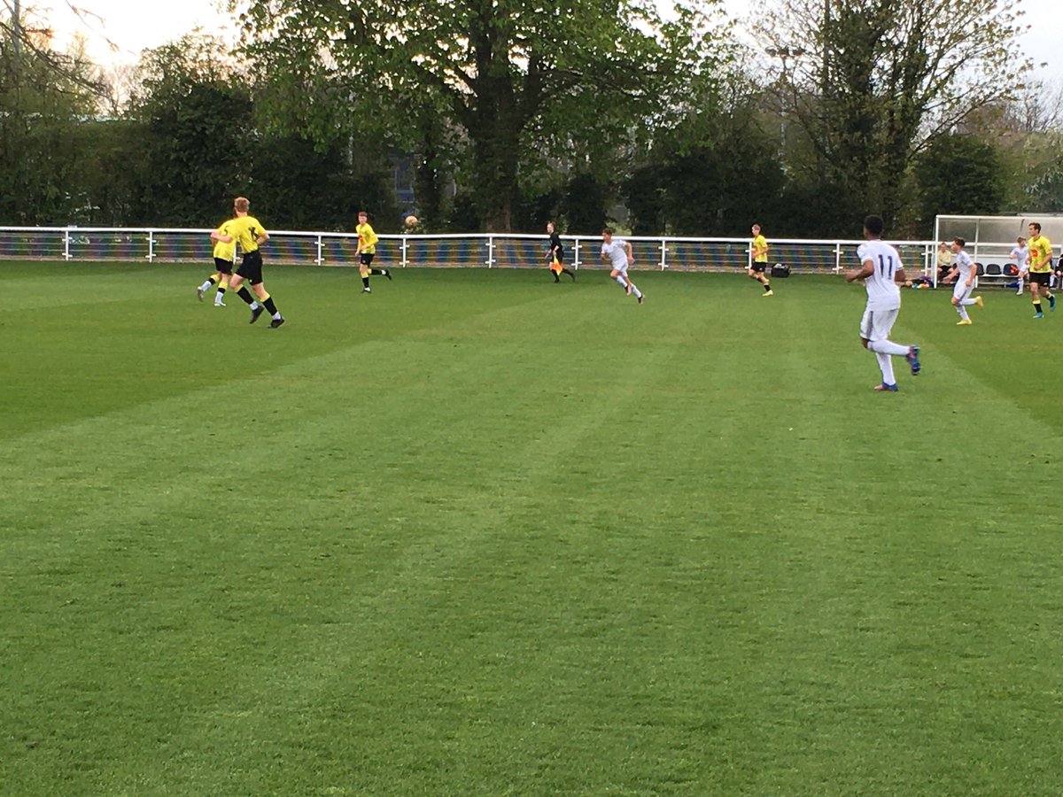nigcharlesworth's tweet photo. Well done to the @HarrogateYouth U16s taking on a talented @leedsutdacademy team last night at Thorp Arch &amp; running out 4-0 winners. Thx for hosting #LeedsUnited. A great experience &amp; challenge. #MOT https://t.co/GBg79uYE8c