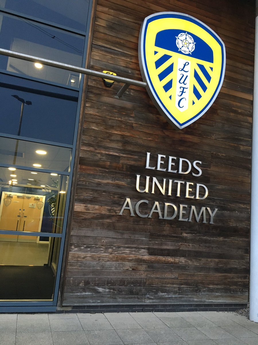 nigcharlesworth's tweet photo. Well done to the @HarrogateYouth U16s taking on a talented @leedsutdacademy team last night at Thorp Arch &amp; running out 4-0 winners. Thx for hosting #LeedsUnited. A great experience &amp; challenge. #MOT https://t.co/GBg79uYE8c