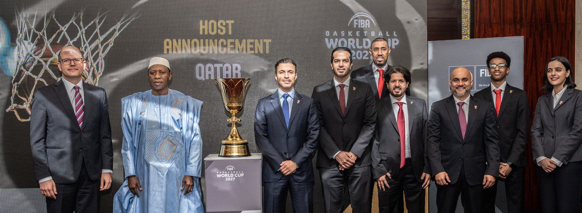 Sportiw's tweet photo. 🏀 La @FIBA a annoncé ce matin que l’édition 2027 de la Coupe du Monde de basketball se tiendrait au Qatar ! 🇶🇦

𝗣𝗼𝘂𝗿 𝘁𝗼𝘂𝘁 𝘀𝗮𝘃𝗼𝗶𝗿 𝘀𝘂𝗿 𝗰𝗲𝘁𝘁𝗲 𝗱𝗲́𝗰𝗶𝘀𝗶𝗼𝗻, 𝗰'𝗲𝘀𝘁 𝗽𝗮𝗿 𝗶𝗰𝗶 ! ▶️ https://t.co/LwrJhw9AJ8

#FIBAWC #basketball #info #qatar2027 https://t.co/fIiTpt3lbW