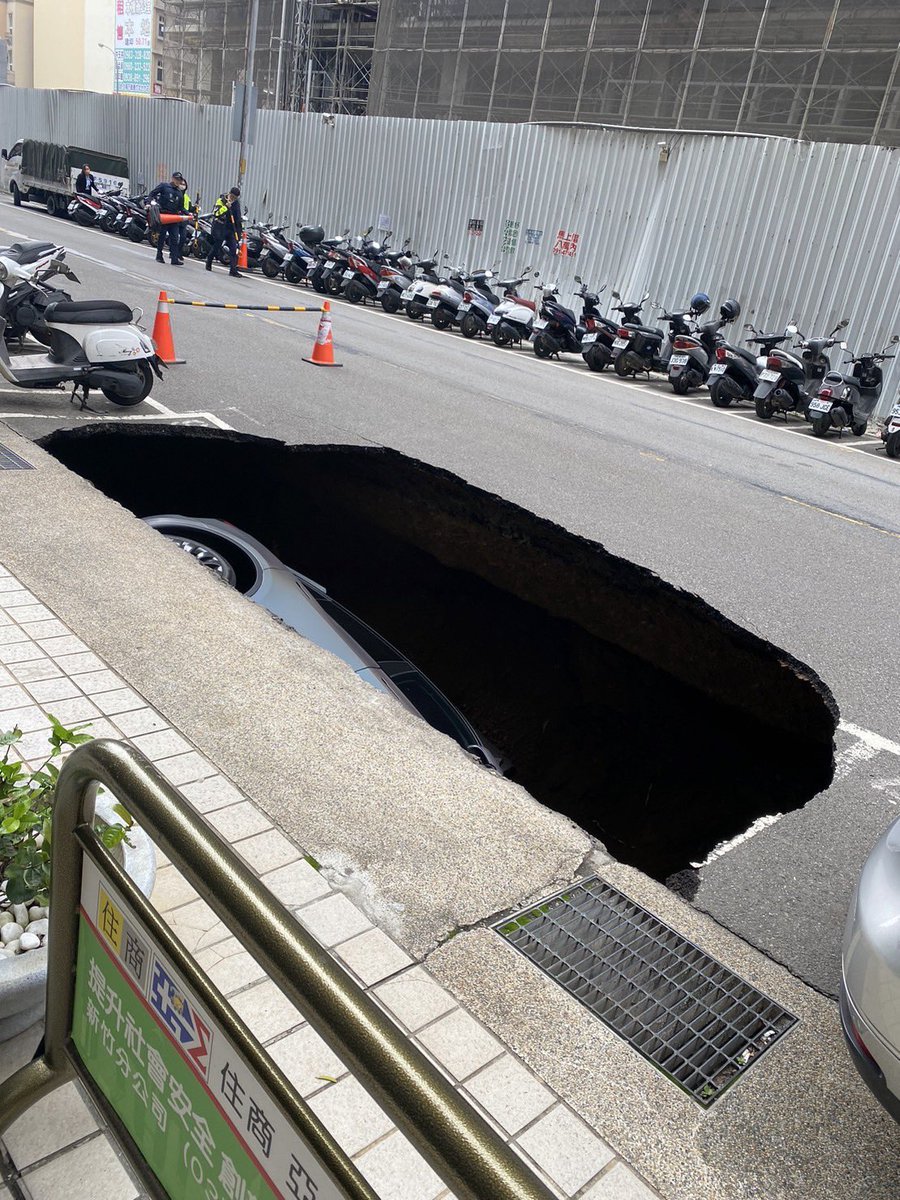 k____o08's tweet image. 台湾のニュース見て朝から
爆笑したんだが爆
そうはならんやろ