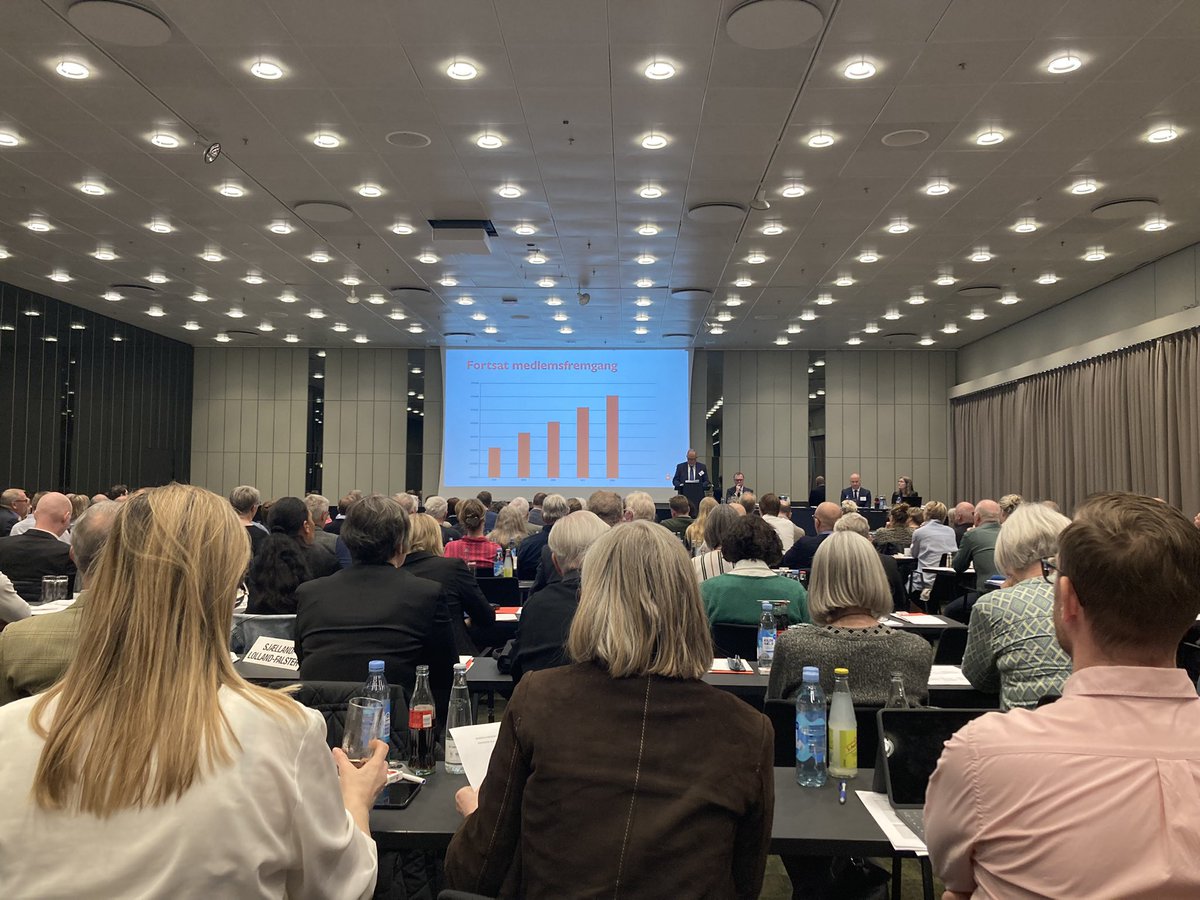 Til generalforsamling i Danmarks næststørste forening. Med ca. 45% af DK befolkning som medlem overgår kun folkekirken Sygeforsikringen “danmark”. Det kan noget særligt når ‘virksomheder’ ikke skal tjene på deres kunder, men kun tjene dem.