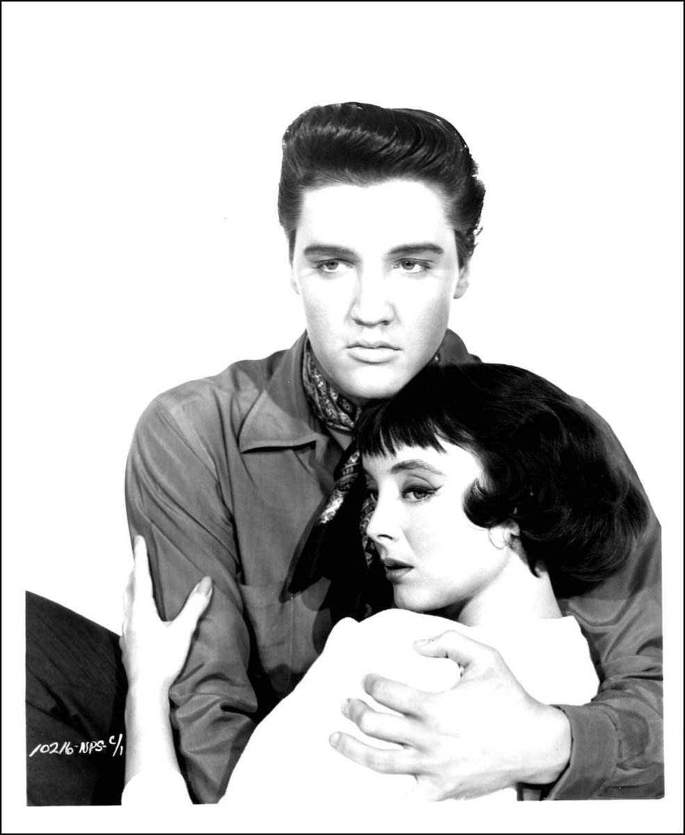 Remembering #CarolynJones on her Birthday Apr 28, 1930.  In #Elvis1958, she starred with Elvis in “King Creole”, the last film  king of rock ’n’ roll made before joining army.  #ElvisHistory #Elvis2023
#ElvisPresley