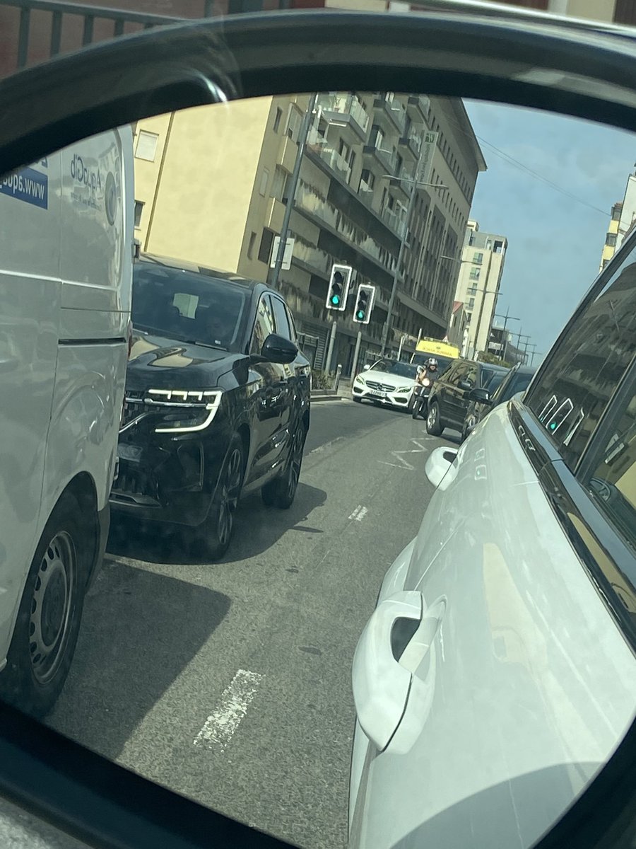 neilsamtani's tweet photo. Devils tower road.. ambulance, lights and sirens, stuck in traffic. Cars physically can’t move out of the way.. https://t.co/stgD3RoSZa