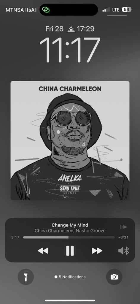 PoeticFootprint's tweet photo. One day, house music will kill us ๐ฉ๐ฉ #DaDeepIsGonnaGetcha ๐ง @CharmeleonChina https://t.co/dnw2tbyn47