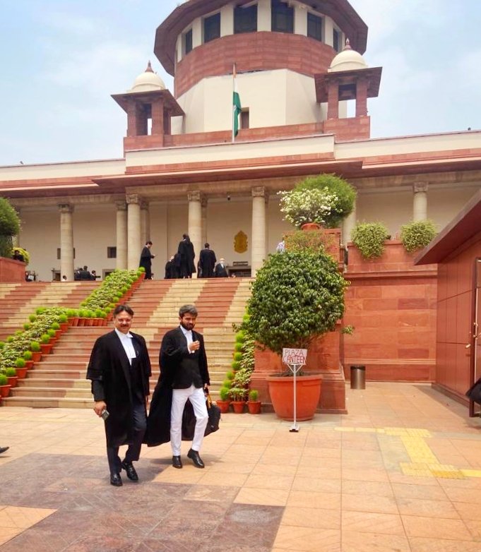 RajeshwarS73's tweet photo. Was at the Hon'ble Supreme Court today, the Temple of Justice.

Also read my article on "Systemic reforms are necessary to tackle organised crime", published today on the leading legal website: @indialegalmedia.

https://t.co/3EyKHHWhCD https://t.co/F4OHGM6wsN