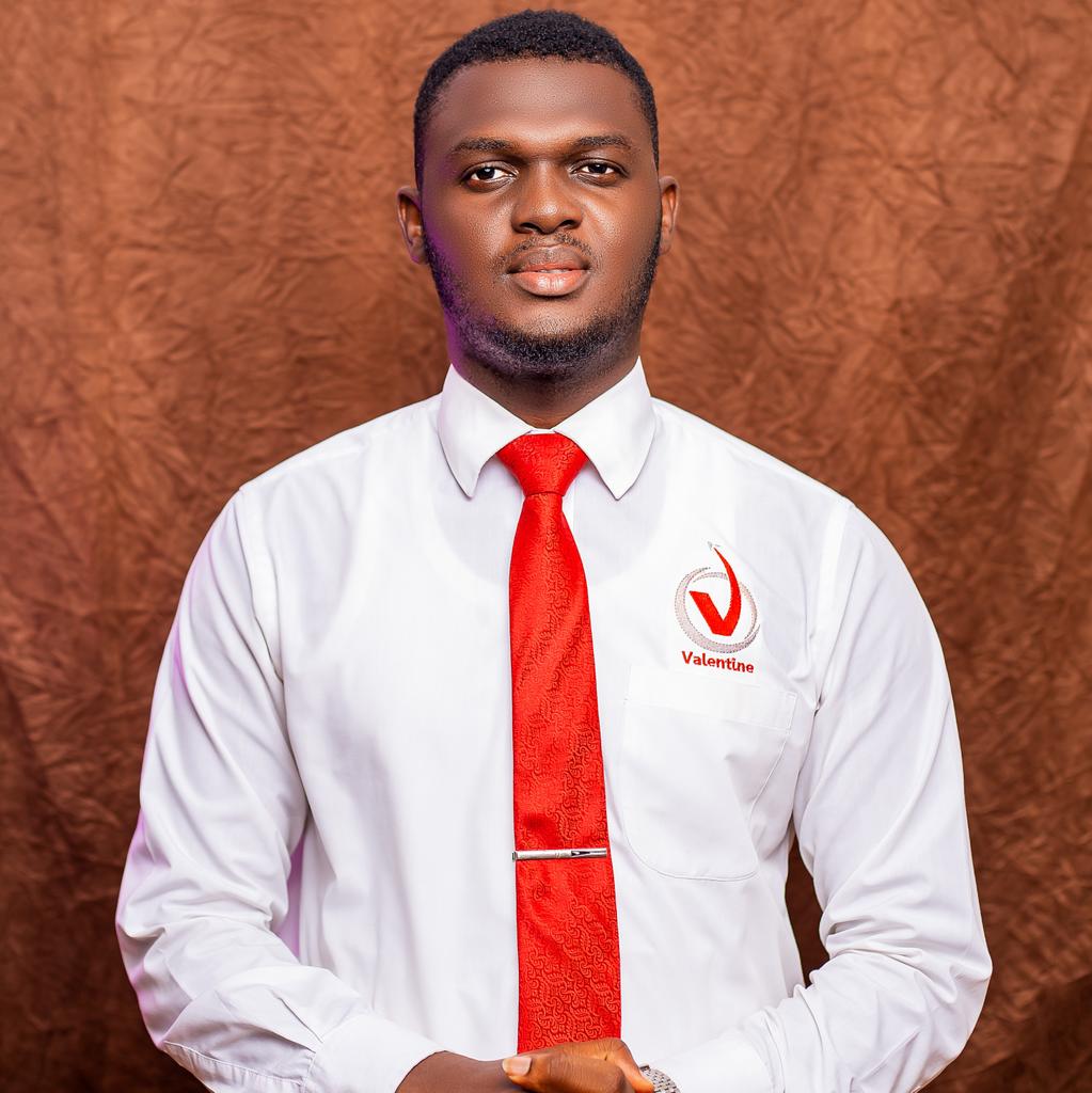 Kwesi_Valentine's tweet photo. #NewProfilePic https://t.co/8qMuZDUH0z